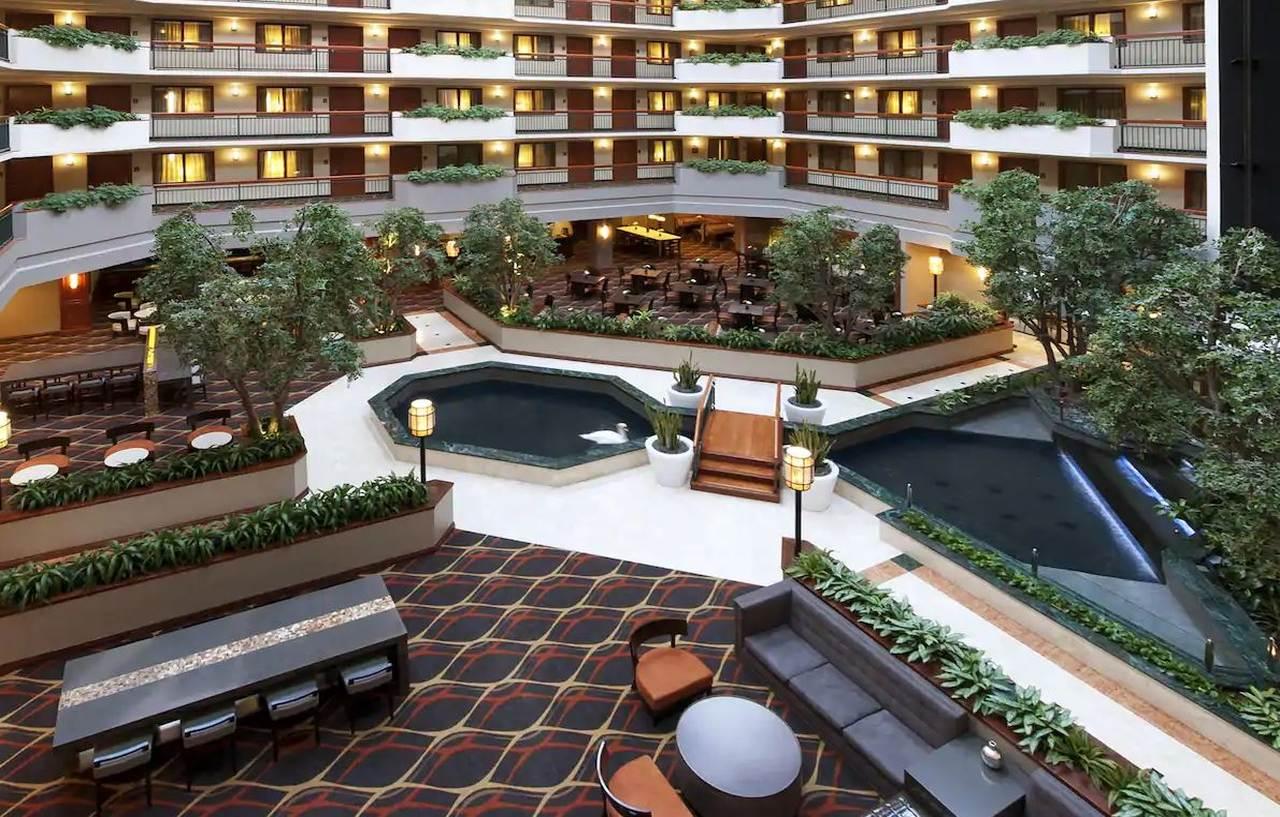 Embassy Suites By Hilton Dallas Near The Galleria Εξωτερικό φωτογραφία