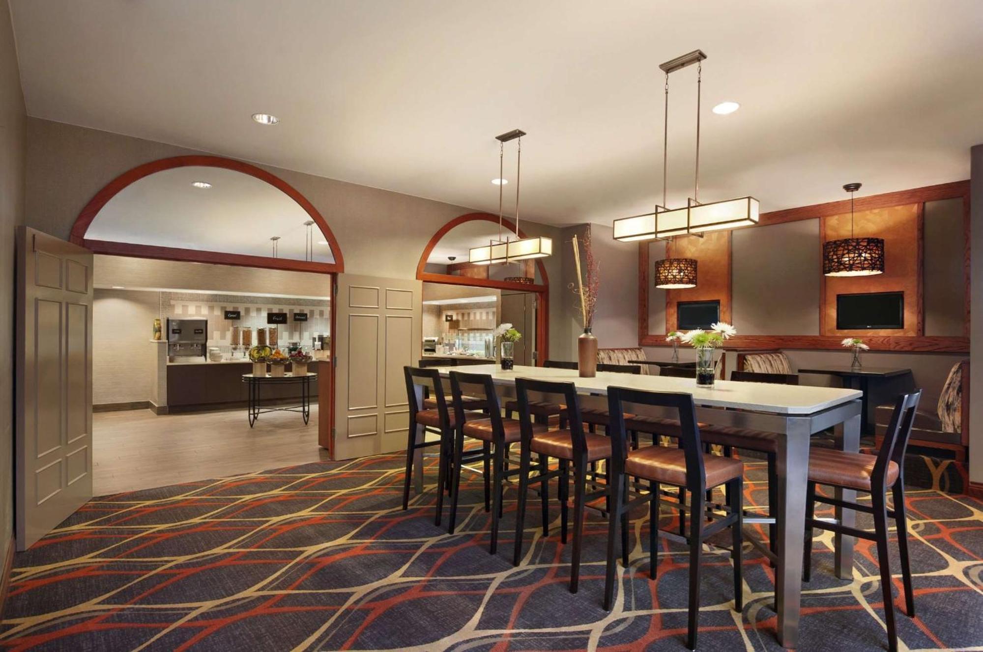 Embassy Suites By Hilton Dallas Near The Galleria Εξωτερικό φωτογραφία