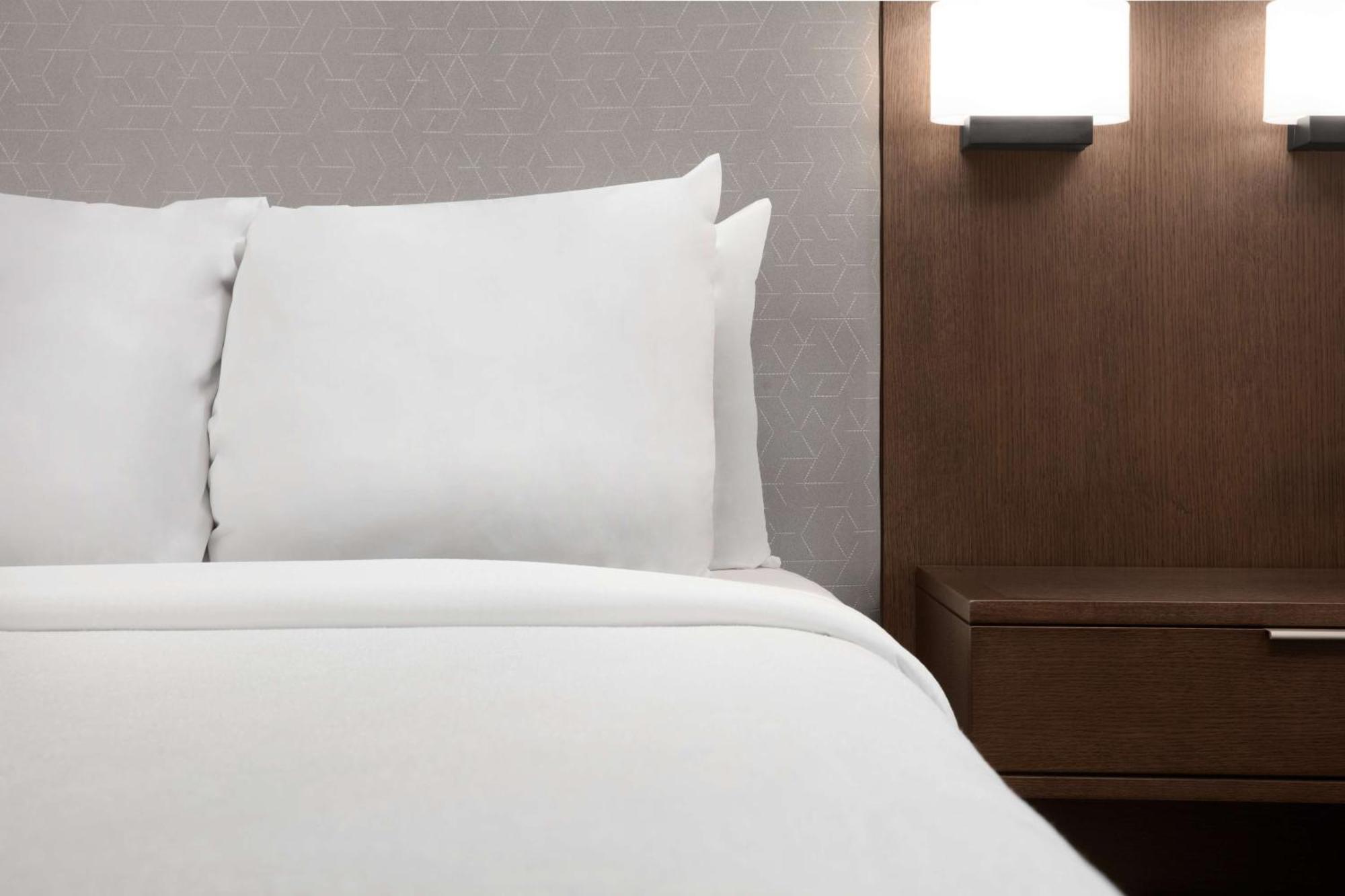 Embassy Suites By Hilton Dallas Near The Galleria Εξωτερικό φωτογραφία