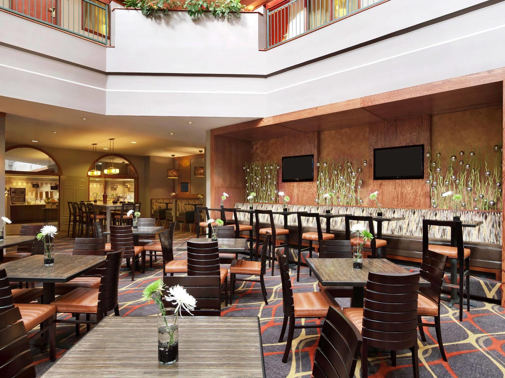 Embassy Suites By Hilton Dallas Near The Galleria Εξωτερικό φωτογραφία